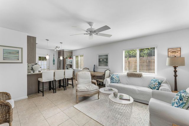 334 NE 7th Avenue, Delray Beach, FL 33483