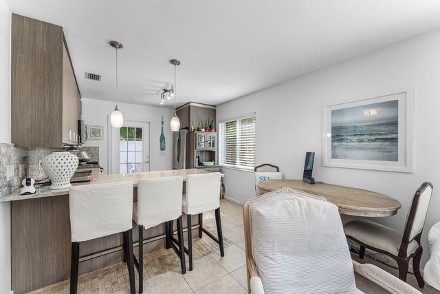 334 NE 7th Avenue, Delray Beach, FL 33483