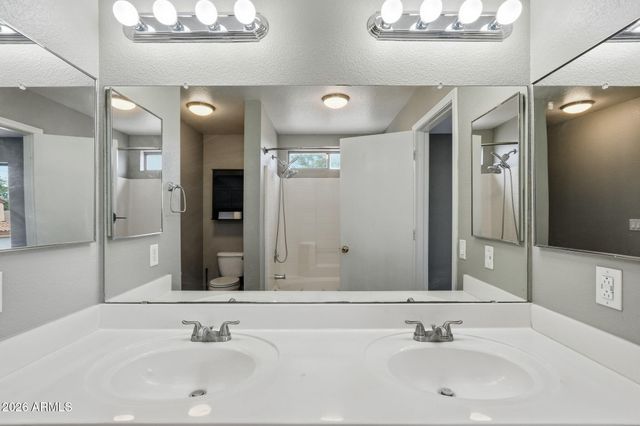10826 E AZALEA Avenue, Mesa, AZ 85208