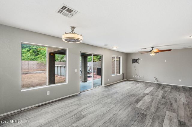 10826 E AZALEA Avenue, Mesa, AZ 85208