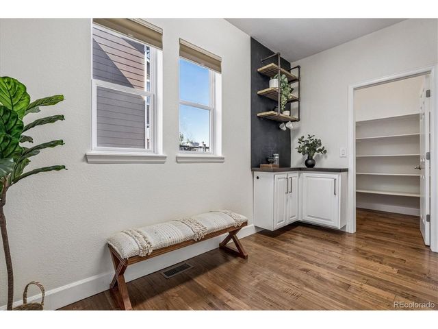 2861 Canyon Crest Dr, Highlands Ranch, CO 80126