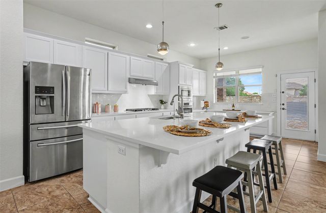 213 Southern Cross DR, Austin, TX 78717