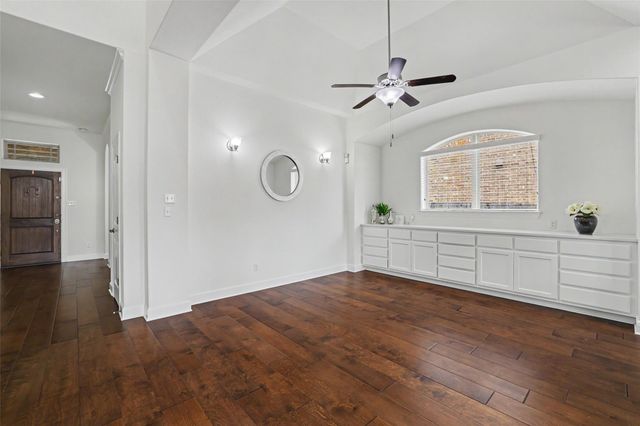 213 Southern Cross DR, Austin, TX 78717