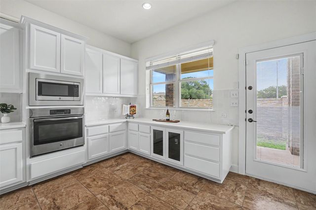 213 Southern Cross DR, Austin, TX 78717