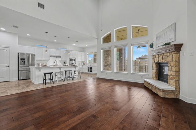213 Southern Cross DR, Austin, TX 78717