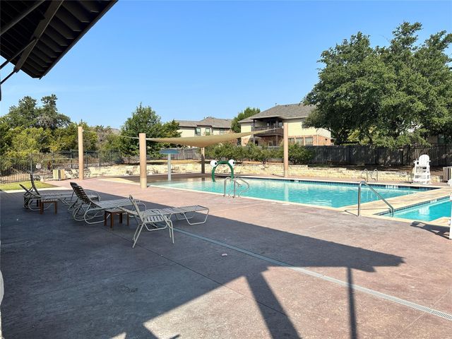 213 Southern Cross DR, Austin, TX 78717