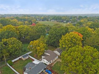 2916 S Mason Avenue, Independence, MO 64052