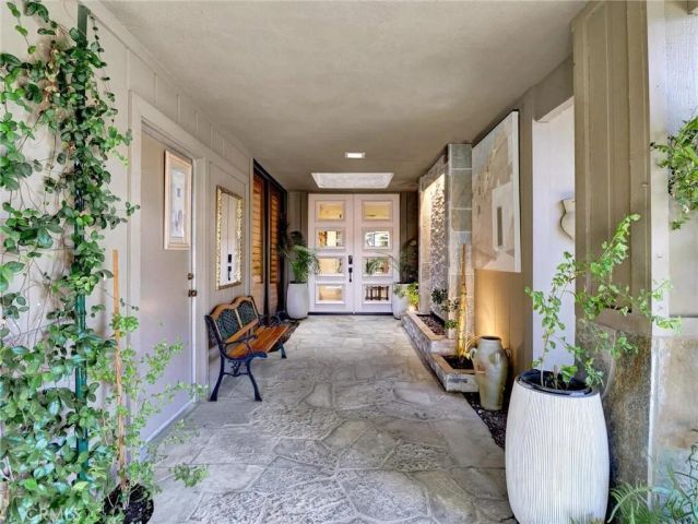 6 Whittier Court, Rancho Mirage, CA 92270