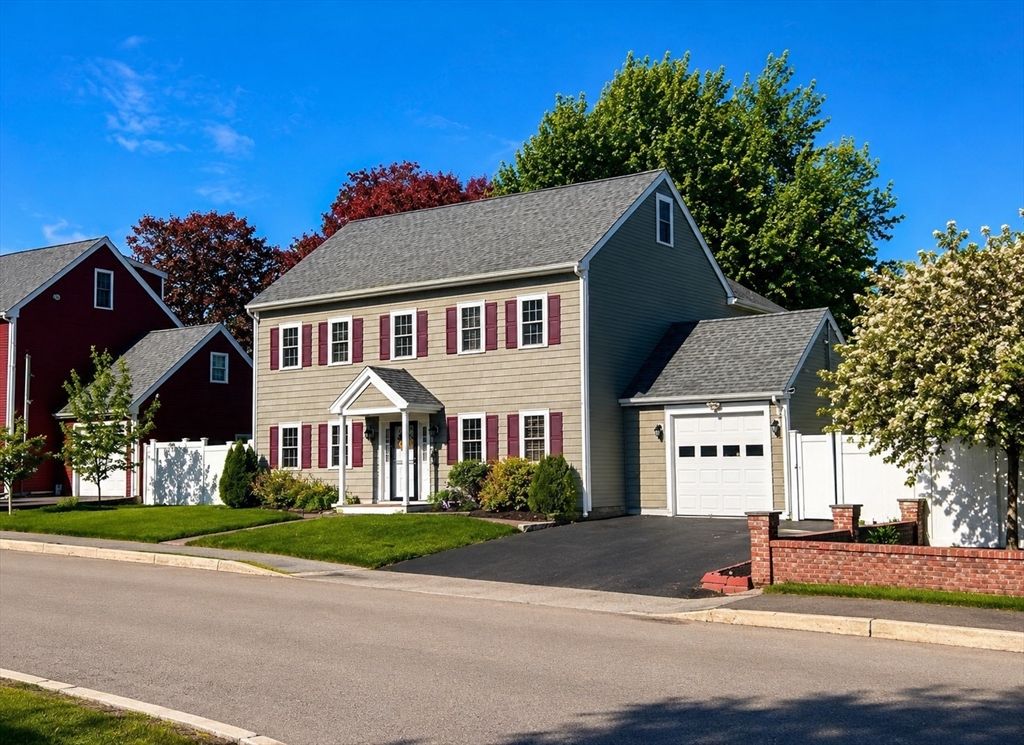 36 Woodside Avenue, Braintree, MA 02184