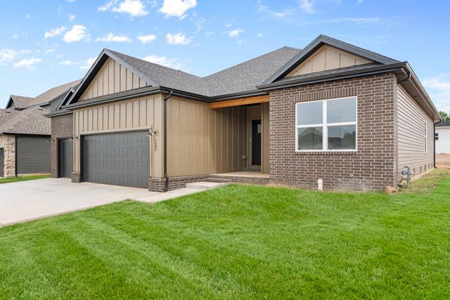 1448 N Carter Way, Republic, MO 65738