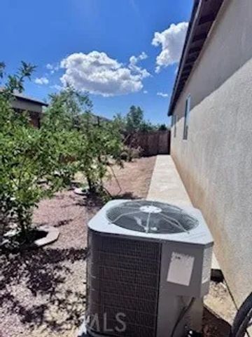 11932 Bluff Court, Adelanto, CA 92301