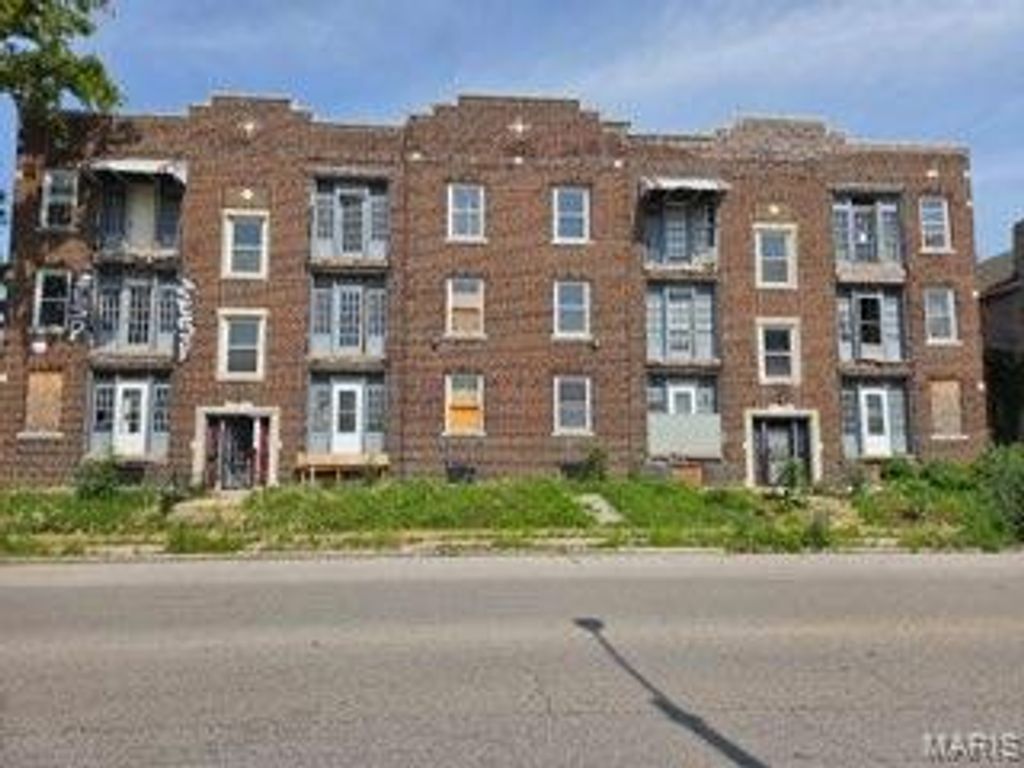3803 Fair Avenue, St Louis, MO 63115