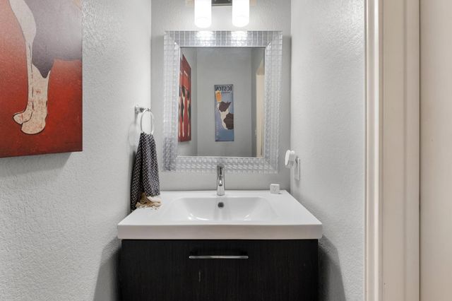 1801 Quiet Meadows CV, Pflugerville, TX 78660