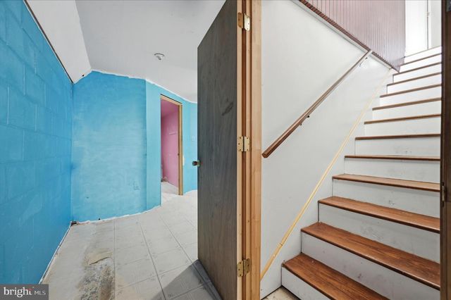 42 DOGWOOD LN, Bentonville, VA 22610