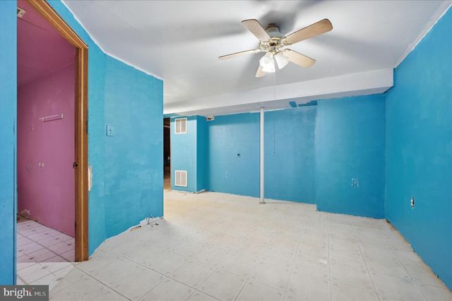 42 DOGWOOD LN, Bentonville, VA 22610