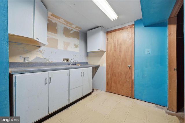 42 DOGWOOD LN, Bentonville, VA 22610