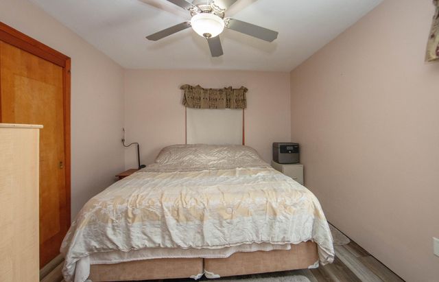 4548 E Washburn, Washburn, IA 50702