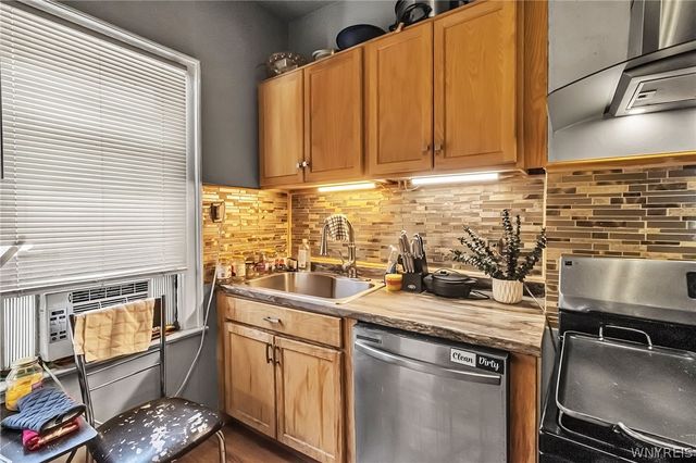 314 East Delavan Avenue, Buffalo, NY 14208