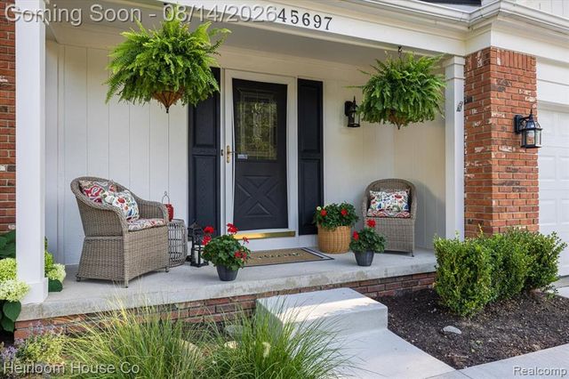 45697 Bryn Mawr Road, Canton, MI 48187