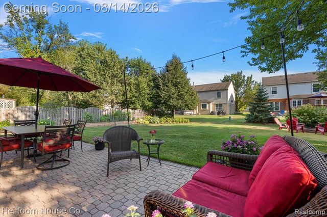 45697 Bryn Mawr Road, Canton, MI 48187
