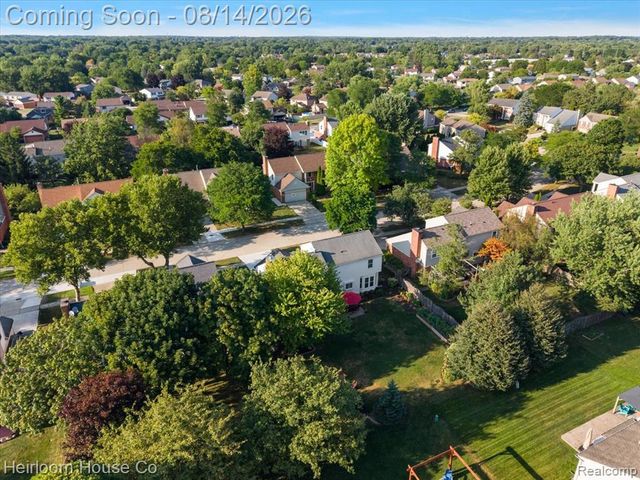 45697 Bryn Mawr Road, Canton, MI 48187
