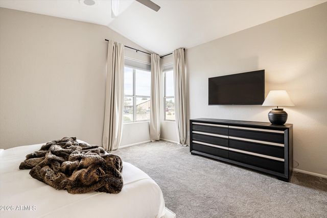 4758 E CHARLESTON Avenue, Phoenix, AZ 85032