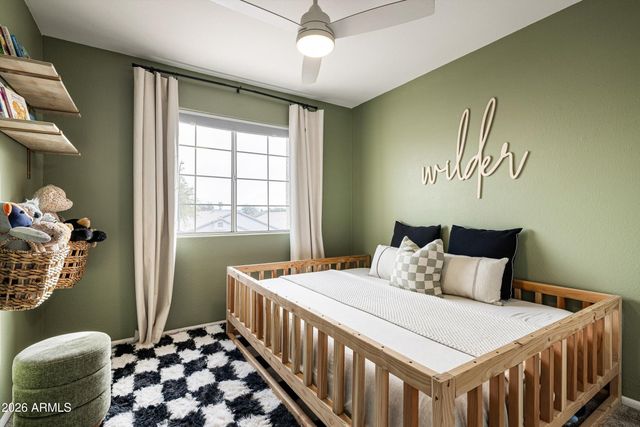 4758 E CHARLESTON Avenue, Phoenix, AZ 85032