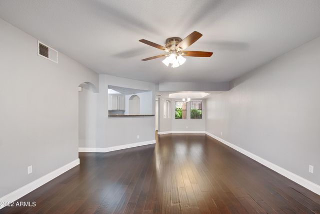 5104 N 32nd Street Unit 122, Phoenix, AZ 85018