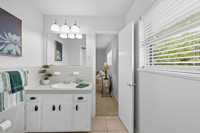 18053 Highway 105, Sour Lake, TX 77659