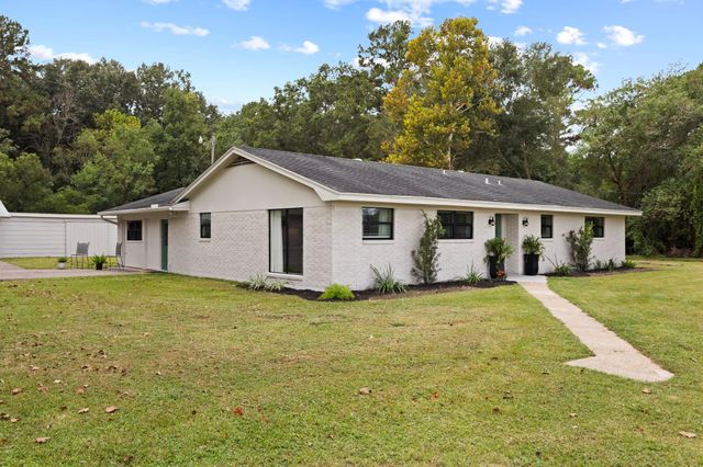 18053 Highway 105, Sour Lake, TX 77659