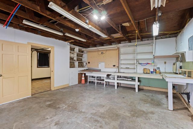 18053 Highway 105, Sour Lake, TX 77659