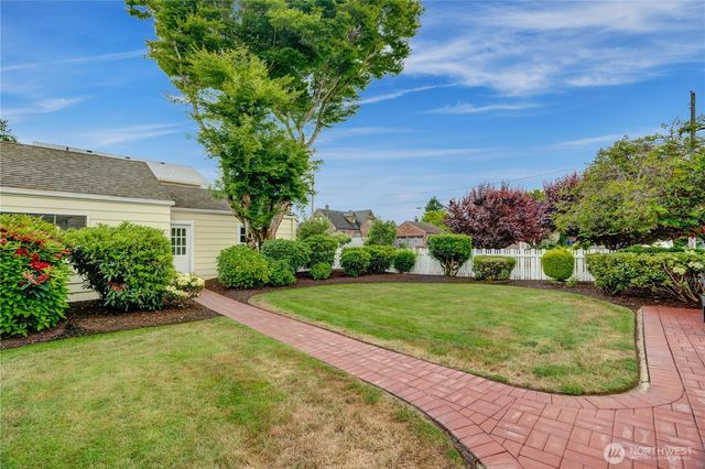 4122 N 11th Street, Tacoma, WA 98406