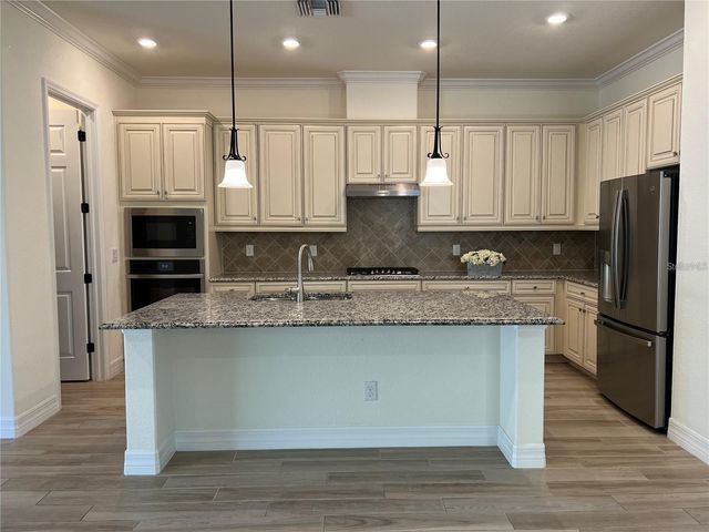 17521 HICKOK BELT LOOP, Bradenton, FL 34211