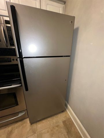 7734 Meadow Road 221, Dallas, TX 75230