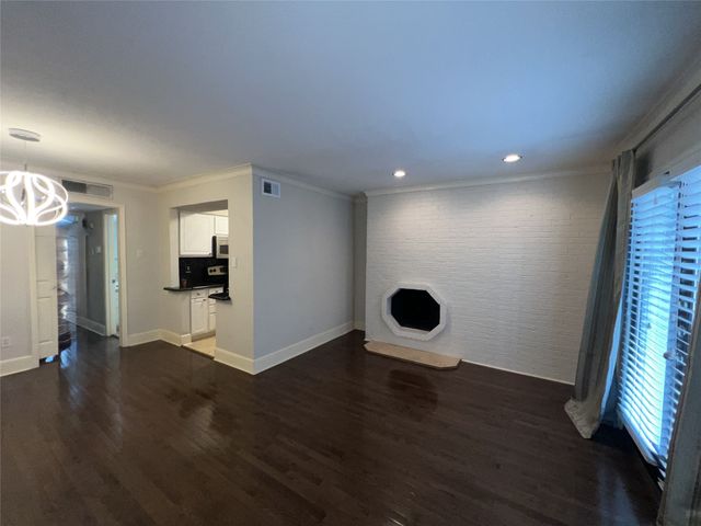7734 Meadow Road 221, Dallas, TX 75230