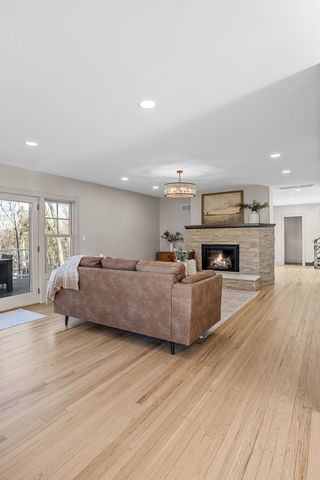 815 W Park Road, Iowa City, IA 52240