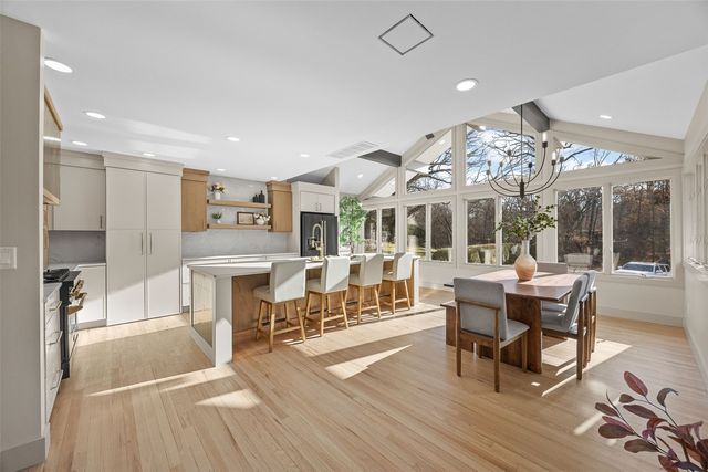 815 W Park Road, Iowa City, IA 52240