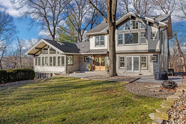 815 W Park Road, Iowa City, IA 52240