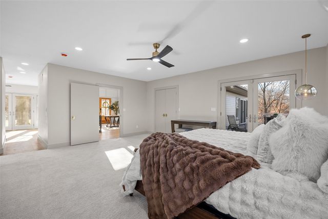 815 W Park Road, Iowa City, IA 52240