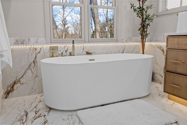 815 W Park Road, Iowa City, IA 52240