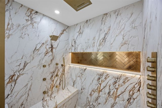 815 W Park Road, Iowa City, IA 52240