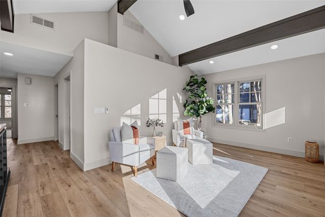 815 W Park Road, Iowa City, IA 52240