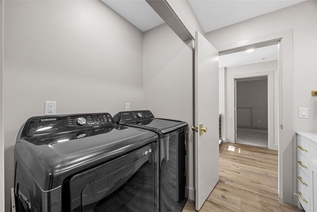 815 W Park Road, Iowa City, IA 52240