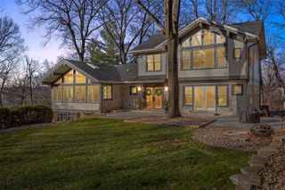 815 W Park Road, Iowa City, IA 52240