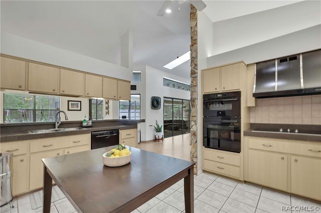 5435 N Bronco Terrace, Beverly Hills, FL 34465