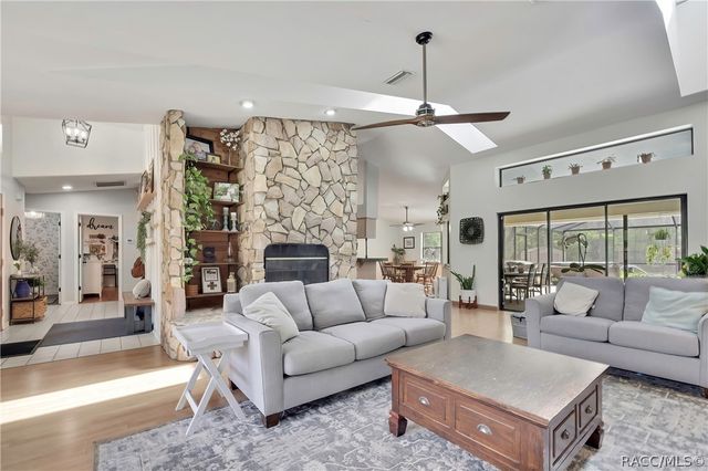 5435 N Bronco Terrace, Beverly Hills, FL 34465