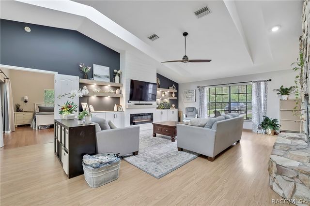 5435 N Bronco Terrace, Beverly Hills, FL 34465