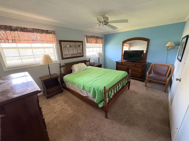 620 Tennis Club Drive 105, Fort Lauderdale, FL 33311
