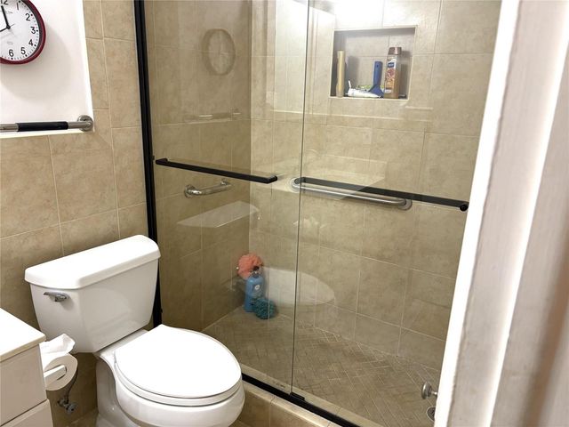 620 Tennis Club Drive 105, Fort Lauderdale, FL 33311