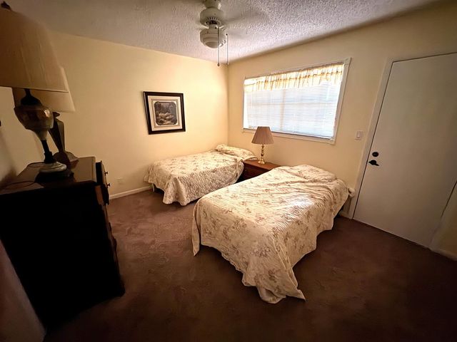 620 Tennis Club Drive 105, Fort Lauderdale, FL 33311